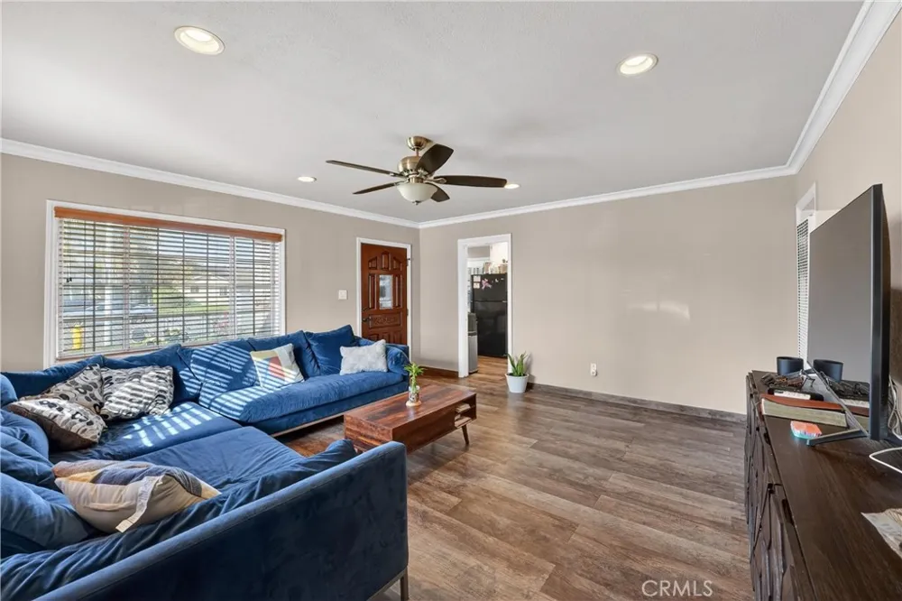 4049 Martin Luther King Jr Lynwood, CA 90262