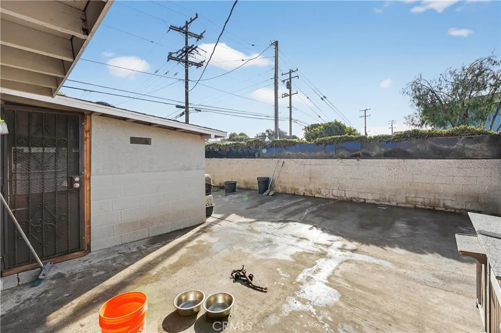 4049 Martin Luther King Jr Lynwood, CA 90262