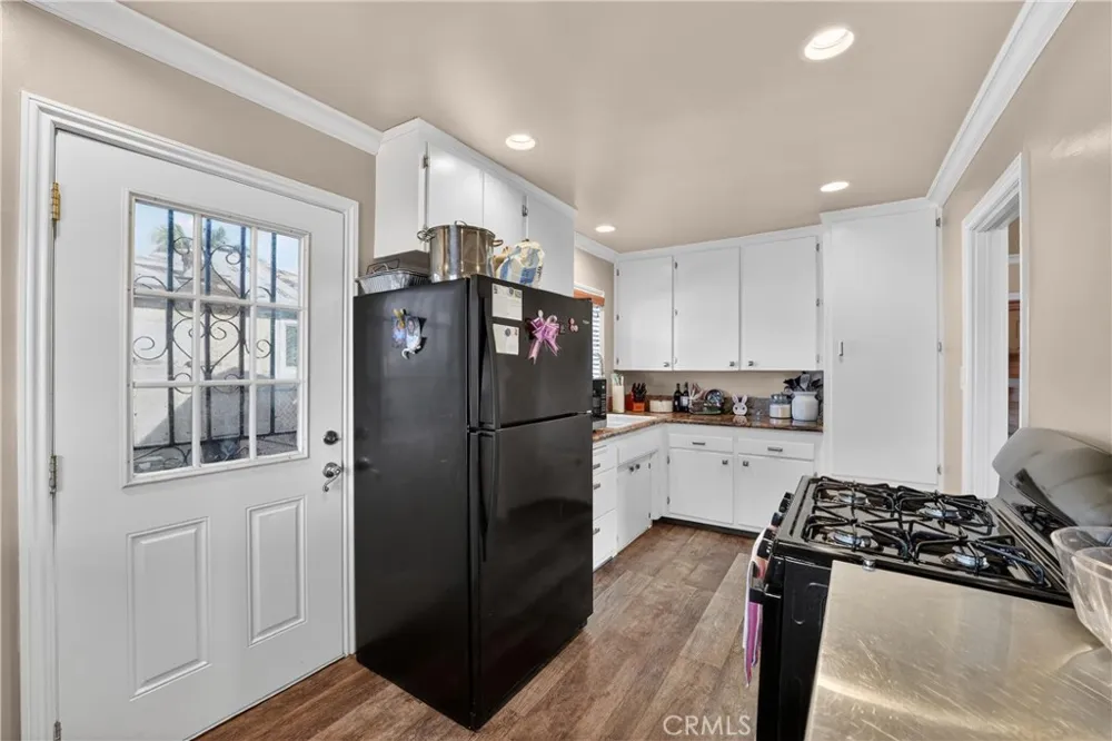 4049 Martin Luther King Jr Lynwood, CA 90262