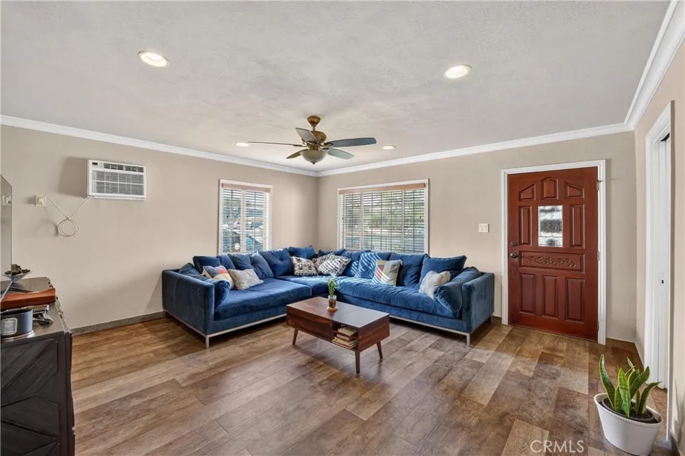 4049 Martin Luther King Jr Lynwood, CA 90262