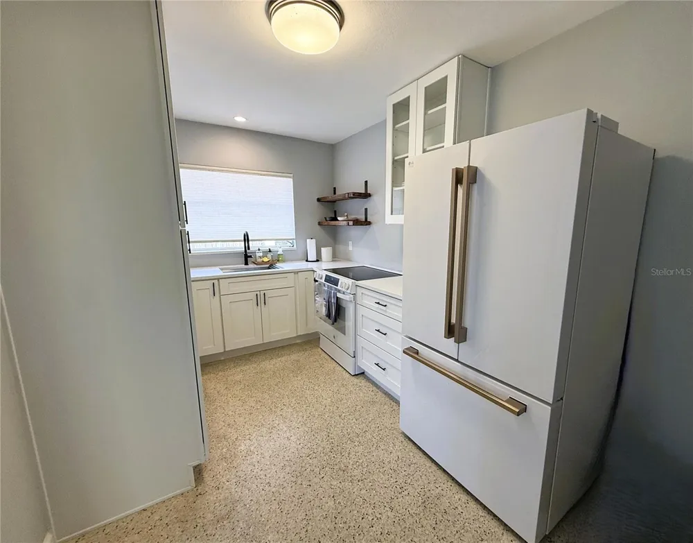 14017 W PARSLEY DRIVE Madeira Beach, FL 33708