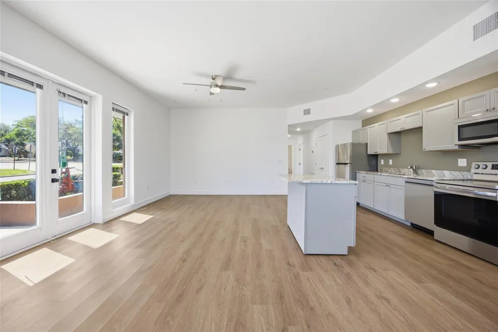 100 DEWEY STREET #401 Eustis, FL 32726