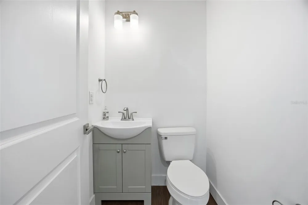 100 DEWEY STREET #401 Eustis, FL 32726