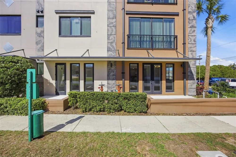 100 DEWEY STREET #401 Eustis, FL 32726