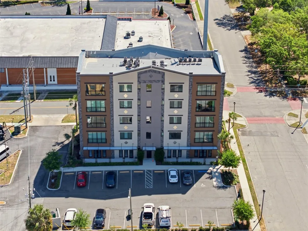 100 DEWEY STREET #401 Eustis, FL 32726
