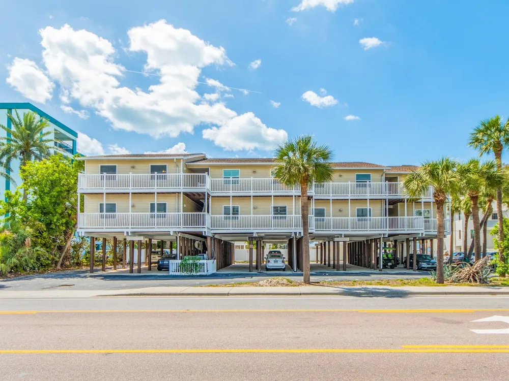 2406 GULF BOULEVARD #204 Indian Rocks Beach, FL 33785
