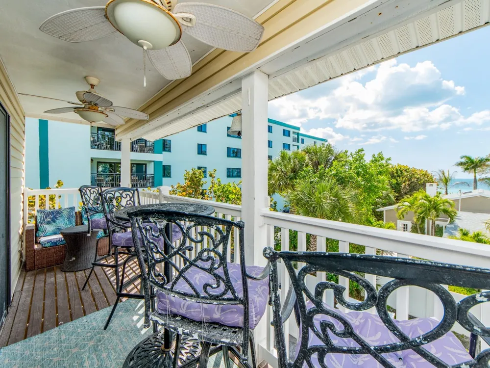 2406 GULF BOULEVARD #204 Indian Rocks Beach, FL 33785
