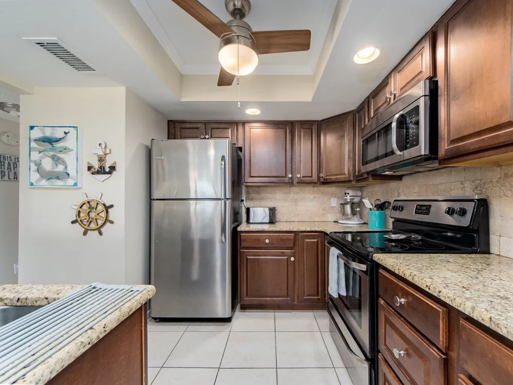 2406 GULF BOULEVARD #204 Indian Rocks Beach, FL 33785