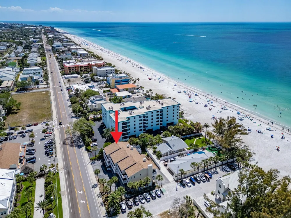 2406 GULF BOULEVARD #204 Indian Rocks Beach, FL 33785
