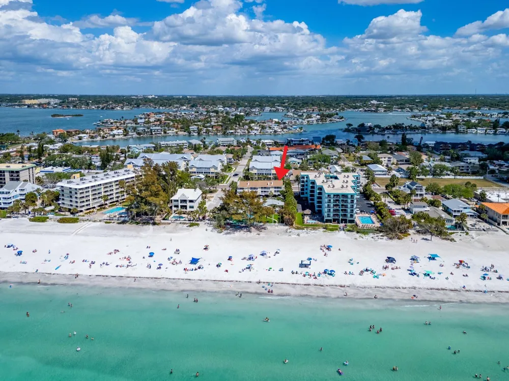 2406 GULF BOULEVARD #204 Indian Rocks Beach, FL 33785