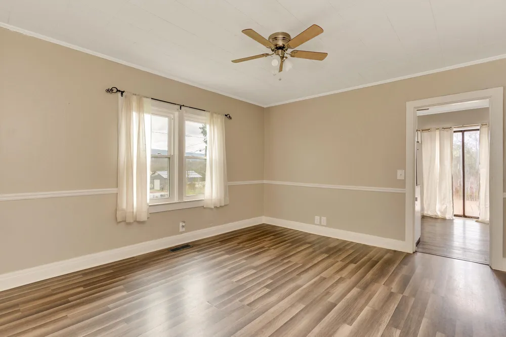 15465 Us 11 Highway Trenton, GA 30752