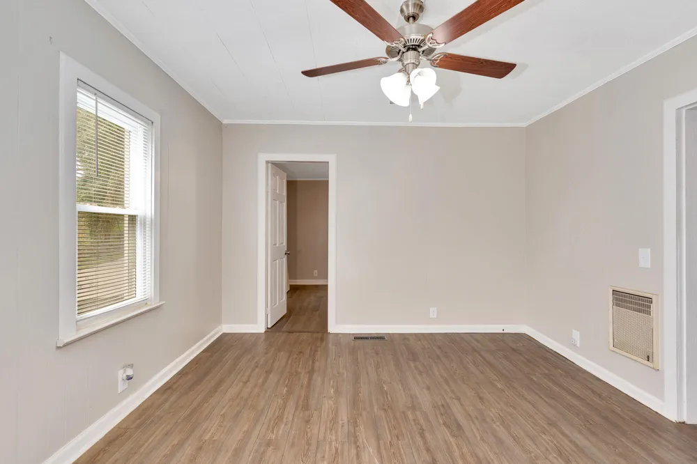 15465 Us 11 Highway Trenton, GA 30752