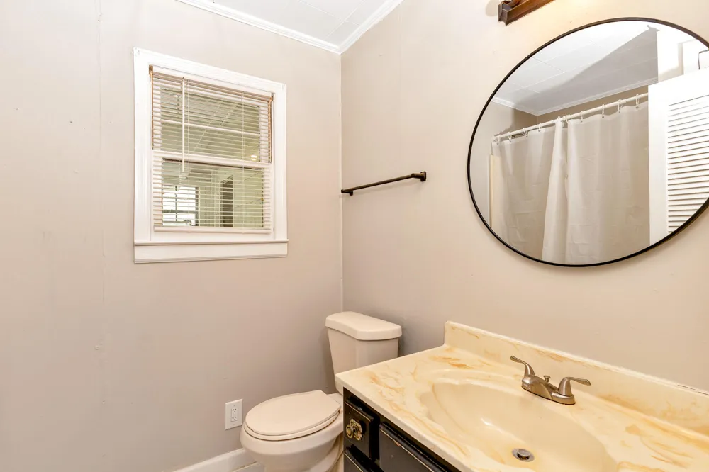 15465 Us 11 Highway Trenton, GA 30752