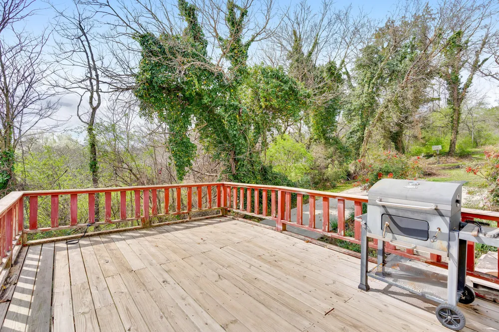 15465 Us 11 Highway Trenton, GA 30752