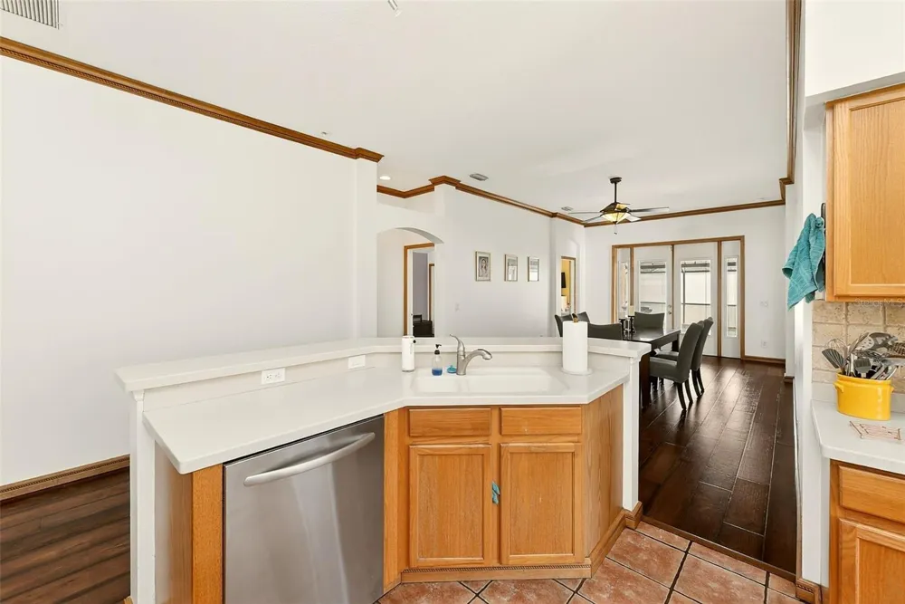 2927 HICKORY GROVE DRIVE Valrico, FL 33596