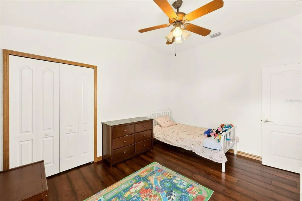 2927 HICKORY GROVE DRIVE Valrico, FL 33596