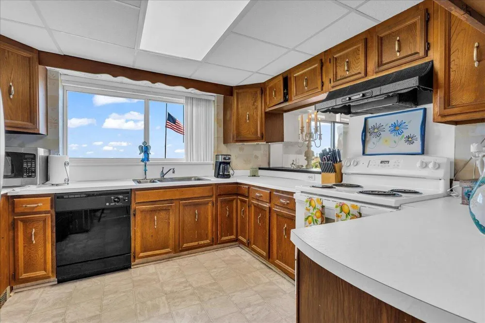 7226 Lakeview Drive Lexington, MI 48450