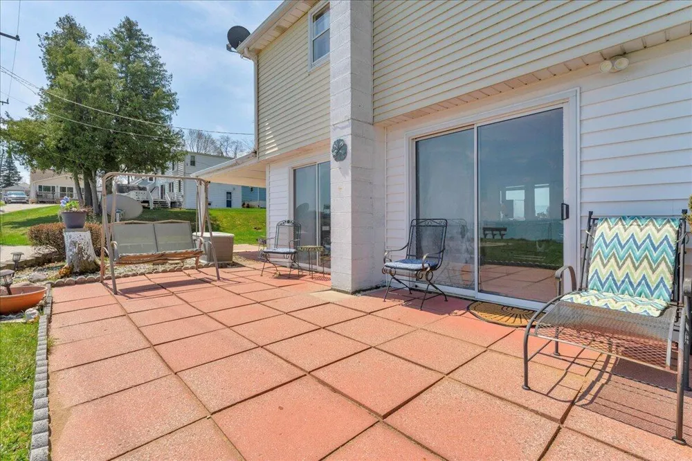 7226 Lakeview Drive Lexington, MI 48450