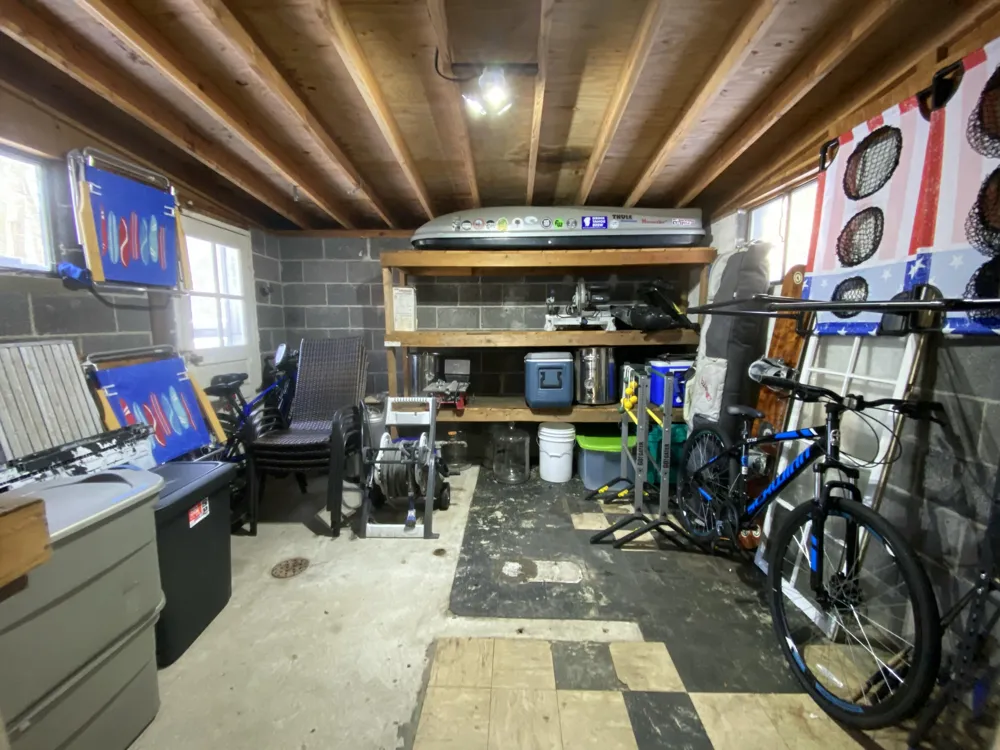 5764 W Bryant Road Ludington, MI 49431
