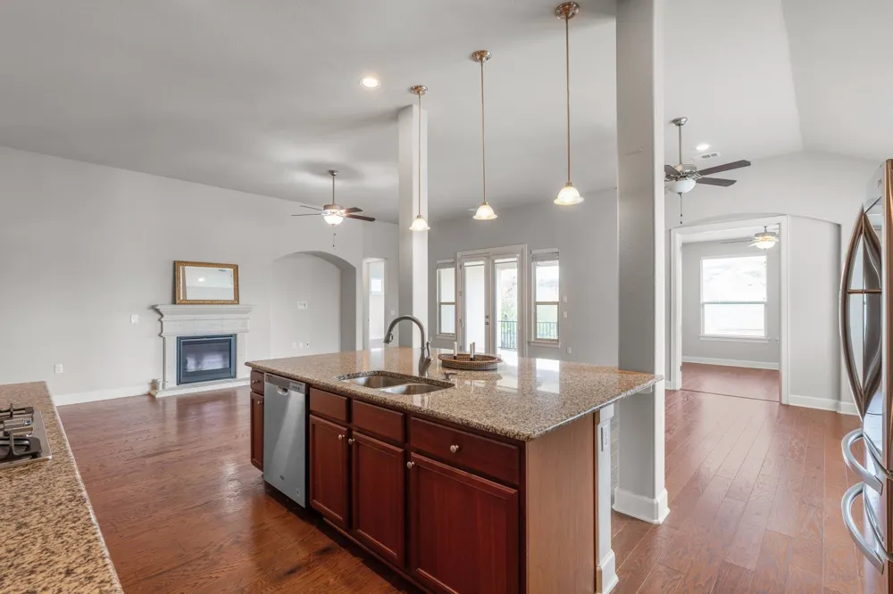 3516 Venezia View Leander, TX 78641