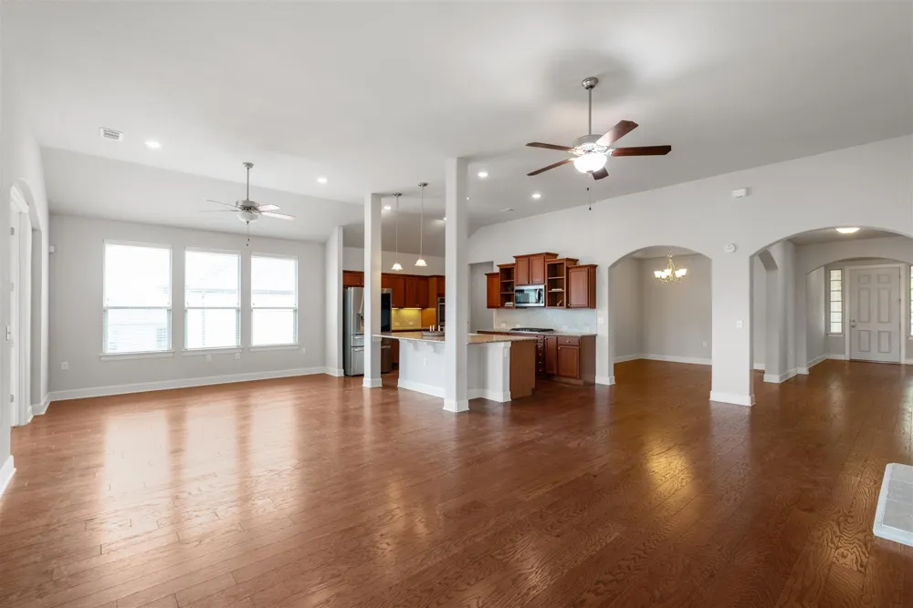 3516 Venezia View Leander, TX 78641