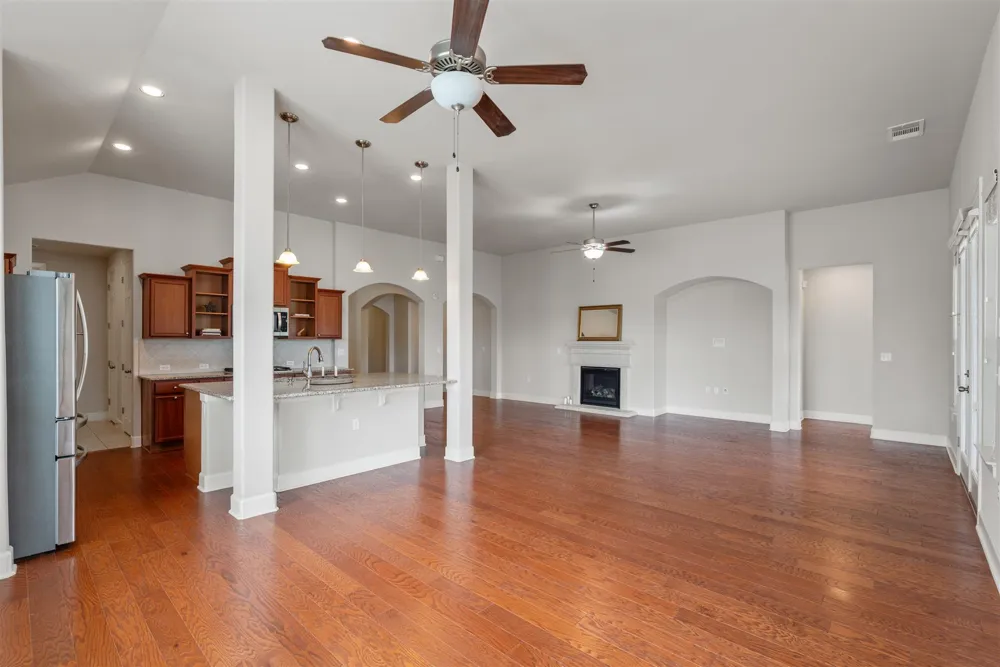 3516 Venezia View Leander, TX 78641