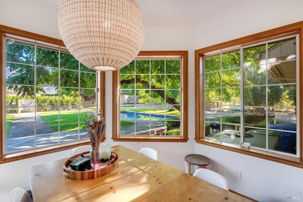 20 Rosedale Road Calistoga, CA 94515