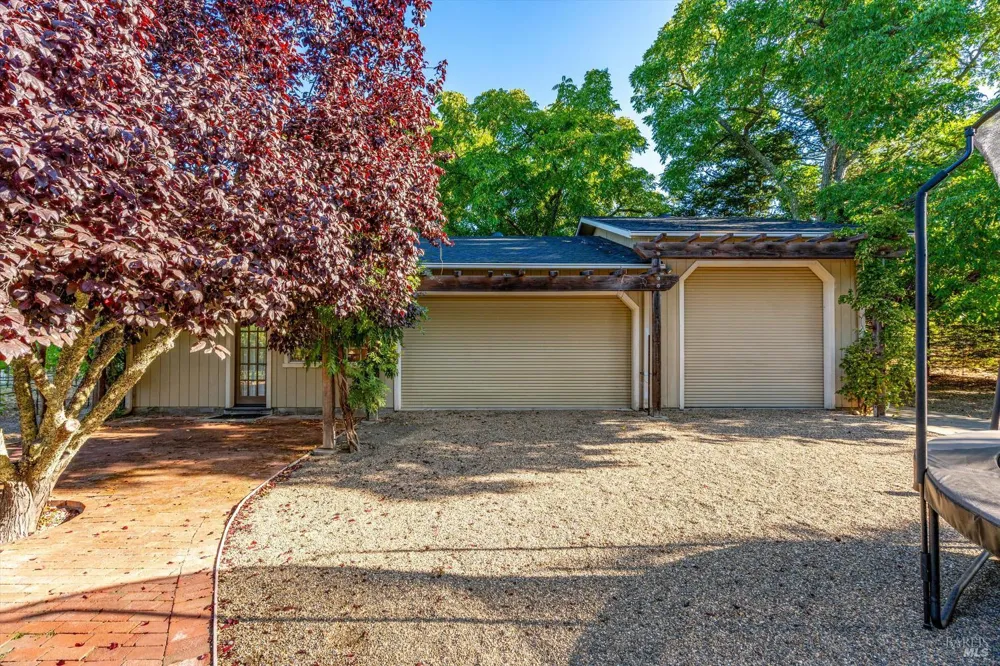 20 Rosedale Road Calistoga, CA 94515