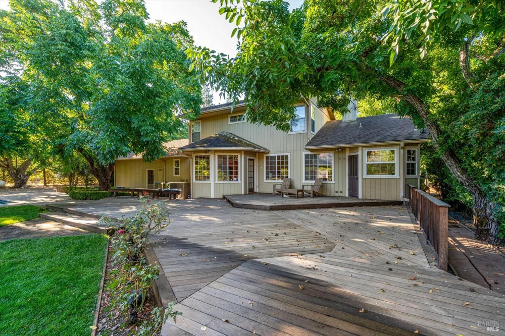 20 Rosedale Road Calistoga, CA 94515