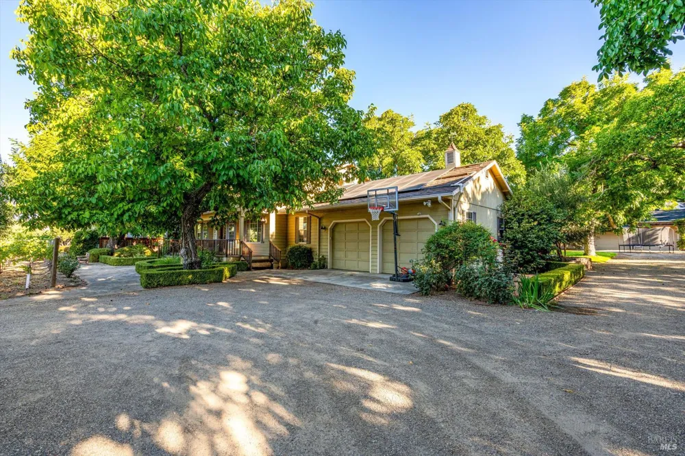 20 Rosedale Road Calistoga, CA 94515