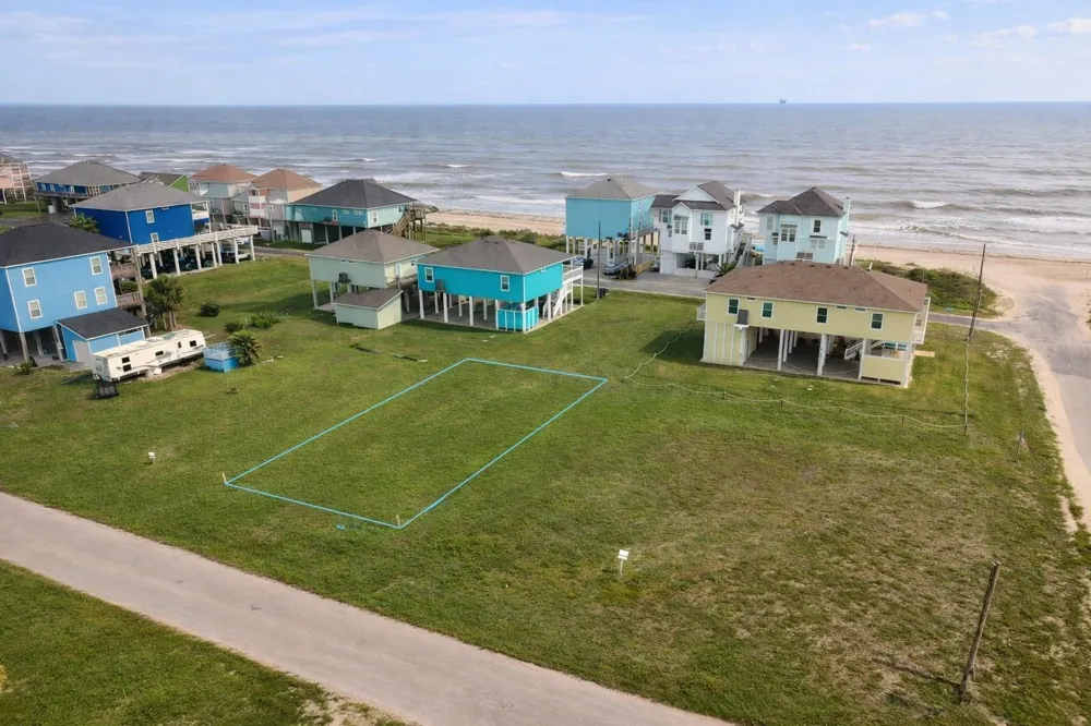1110 Gulfview Road Bolivar Peninsula, TX 77650
