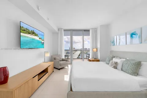 2602 E Hallandale Beach Blvd #R2805