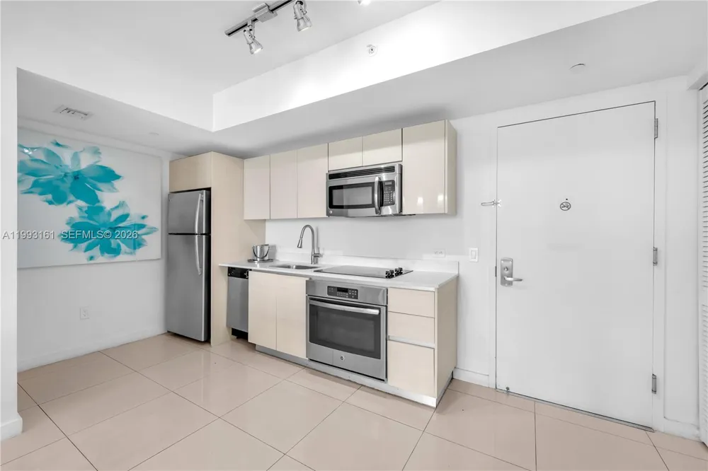 2602 E Hallandale Beach Blvd #R2805 Hallandale Beach, FL 33009