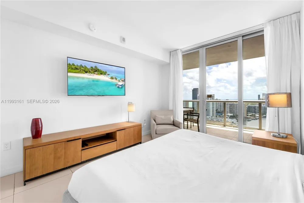 2602 E Hallandale Beach Blvd #R2805 Hallandale Beach, FL 33009