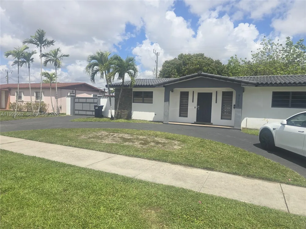 9725 SW 15th St Miami, FL 33174
