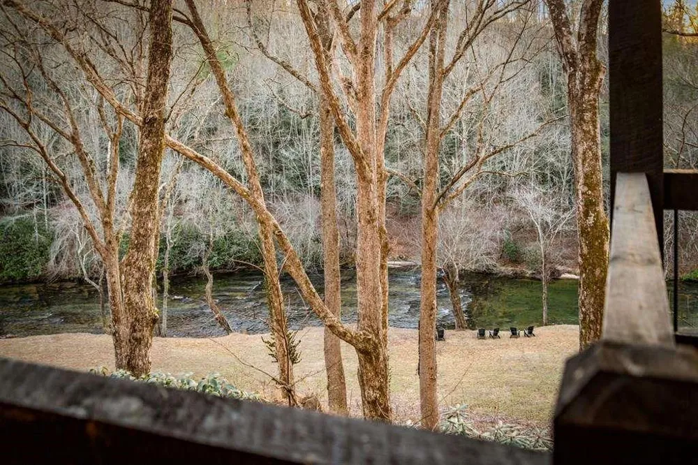 166 Red Oak Lane McCaysville, GA 30555
