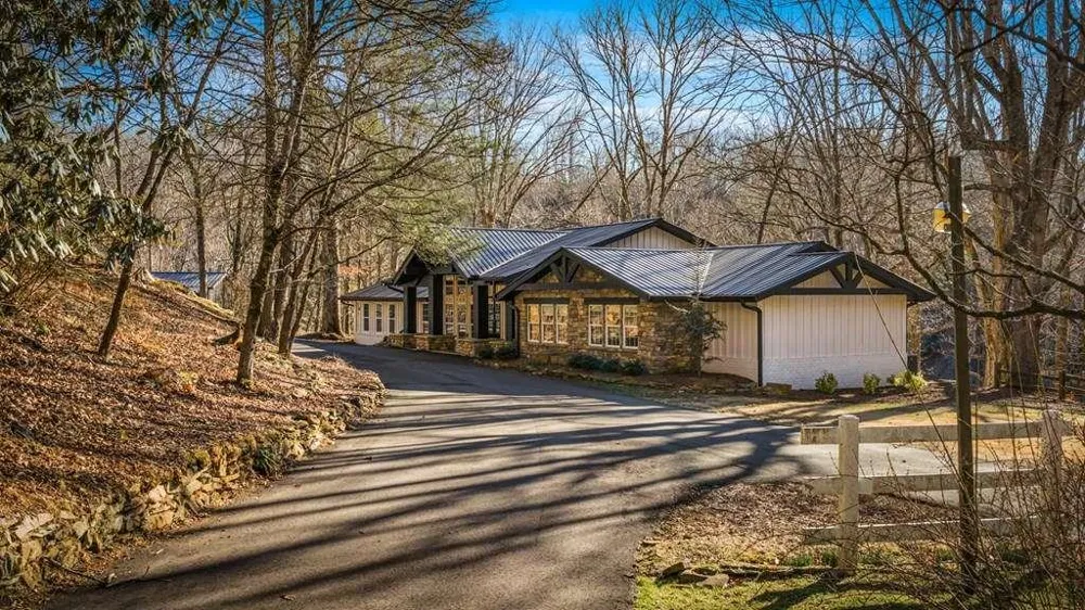 166 Red Oak Lane McCaysville, GA 30555