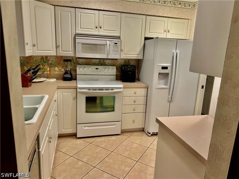 Lakewood Boulevard #E13 Naples, FL 34112