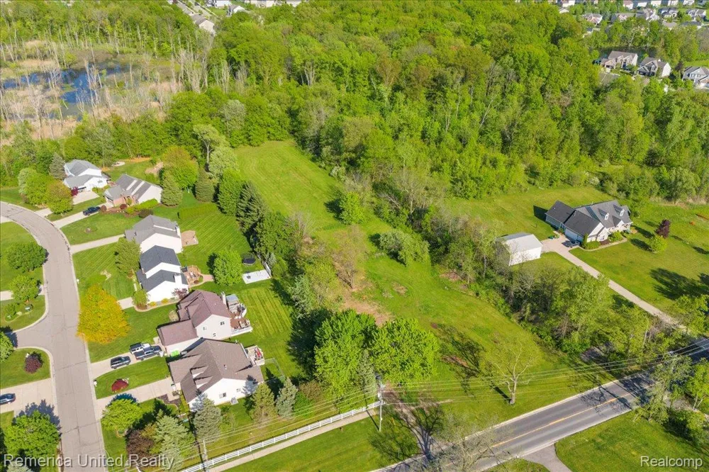25100 MARTINDALE ROAD Lyon Charter Township, MI 48178