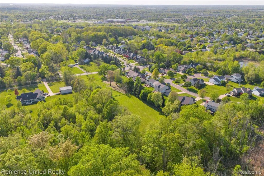 25100 MARTINDALE ROAD Lyon Charter Township, MI 48178