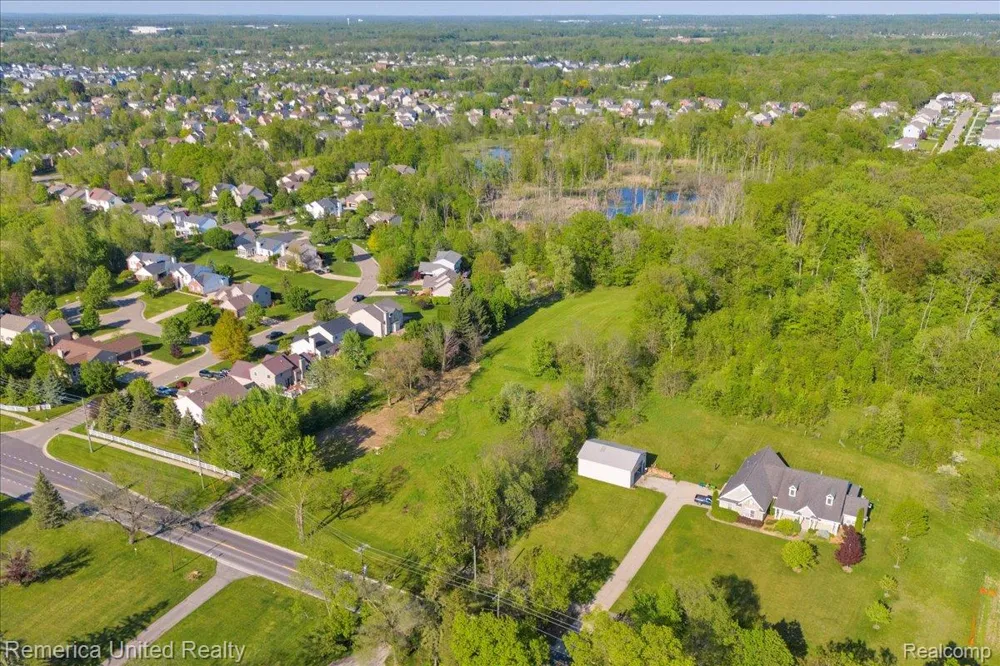 25100 MARTINDALE ROAD Lyon Charter Township, MI 48178