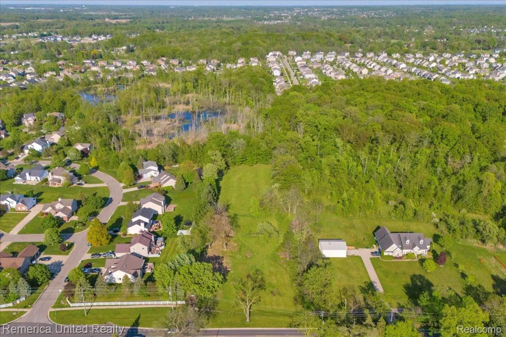 25100 MARTINDALE ROAD Lyon Charter Township, MI 48178