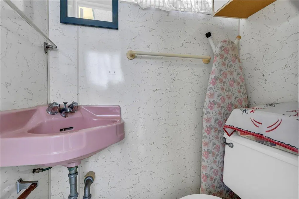7226 Lakeview Drive Worth Township, MI 48450