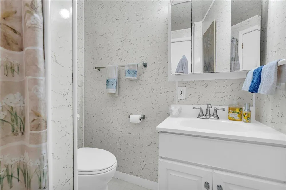 7226 Lakeview Drive Worth Township, MI 48450