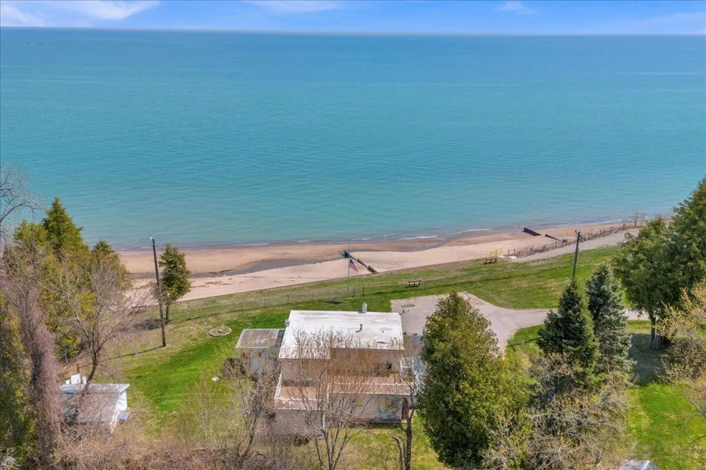 7226 Lakeview Drive Worth Township, MI 48450