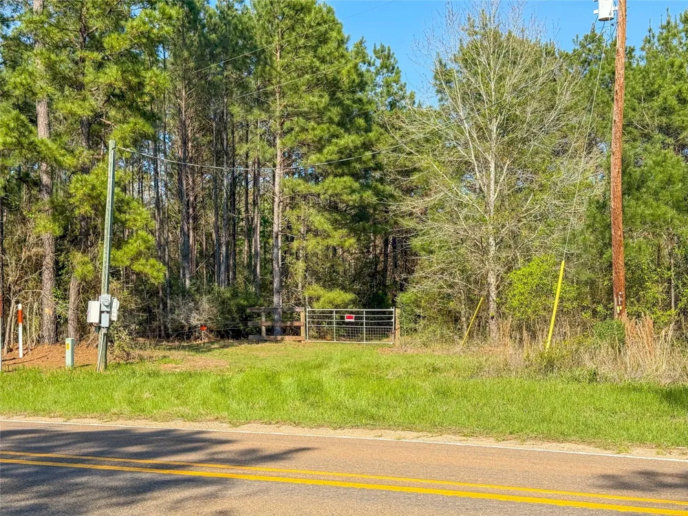 Fm 946 Coldspring, TX 77331