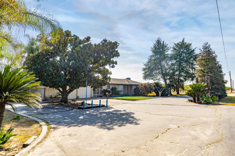 12265 E Dinuba Avenue Selma, CA 93662