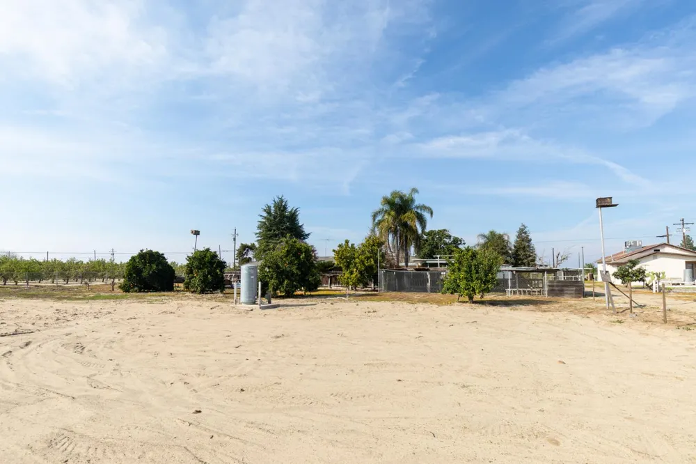 12265 E Dinuba Avenue Selma, CA 93662