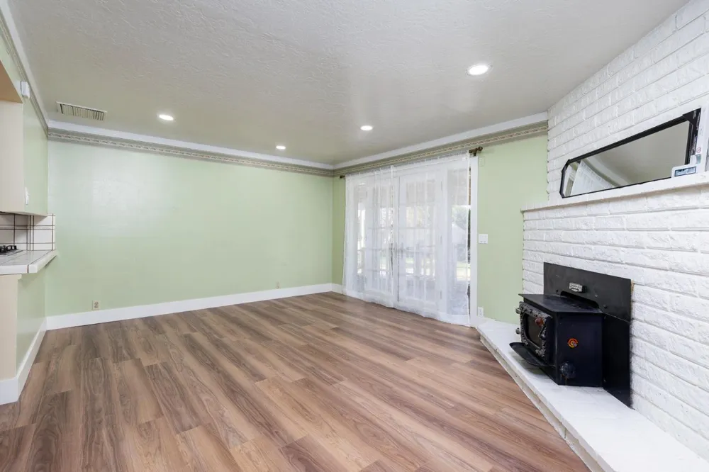 12265 E Dinuba Avenue Selma, CA 93662