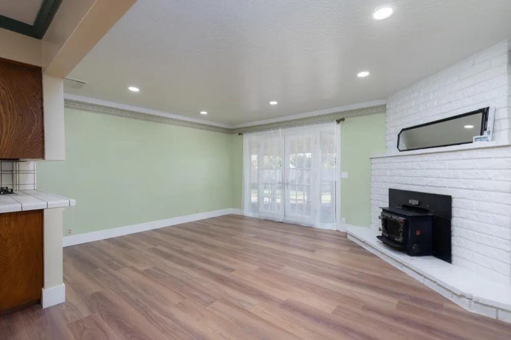 12265 E Dinuba Avenue Selma, CA 93662